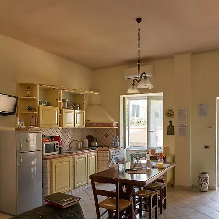Holiday home Il Gatto Rosso
